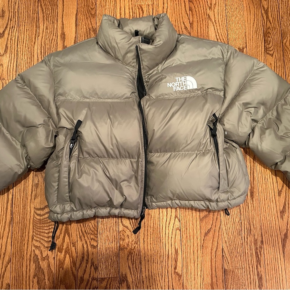 The North Face Women's Taupe Puffer Jacket - Picture 7 of 7